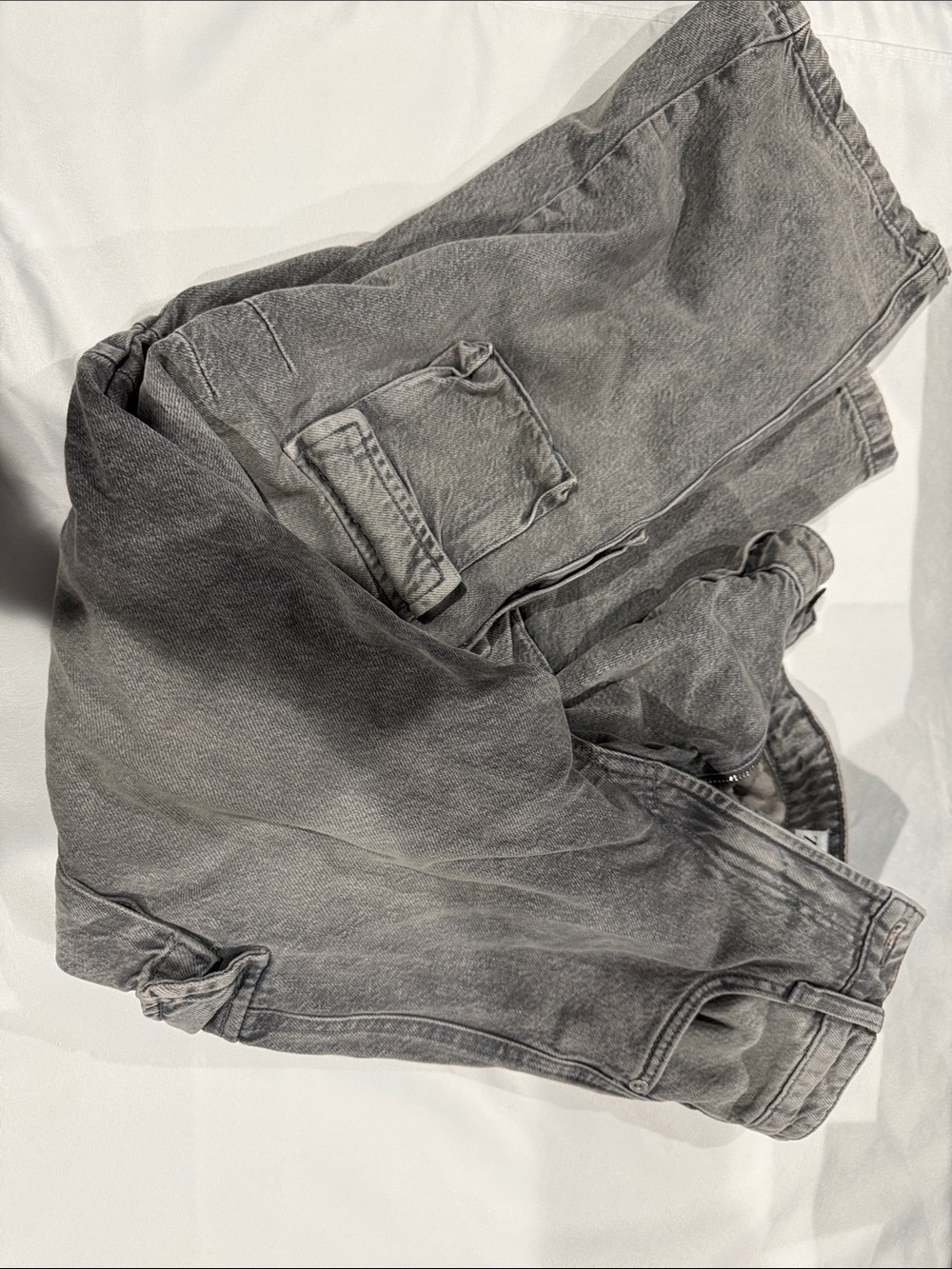 Zara women’s Washed Gray Relaxed Jeans